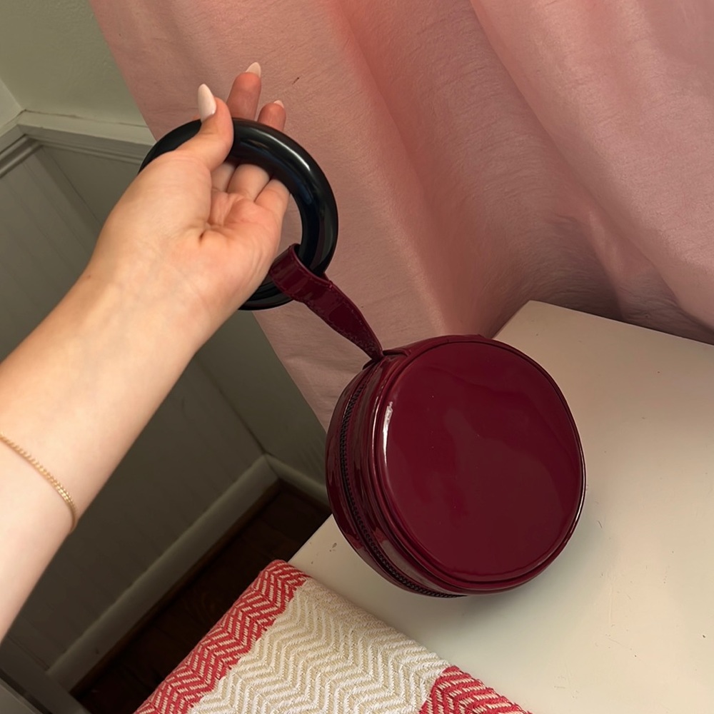 Unique wristlet